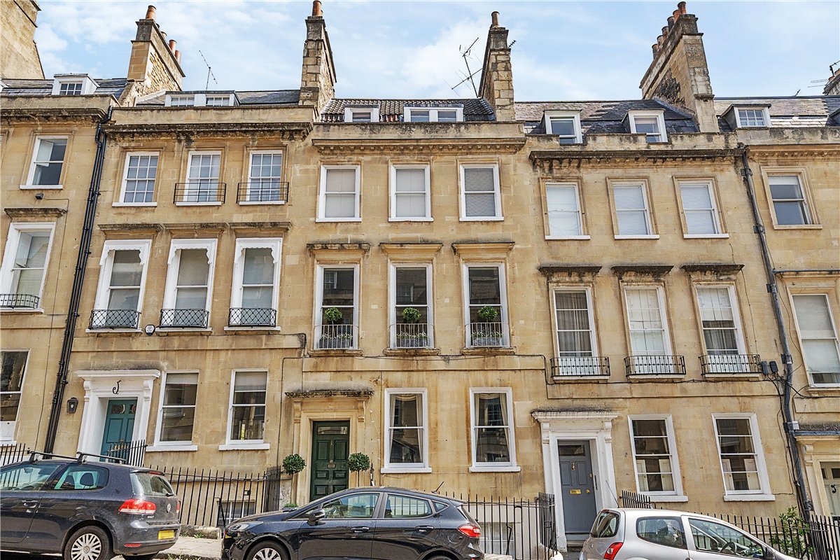 1 bedroom flat, Russell Street, Bath BA1 - Sold STC