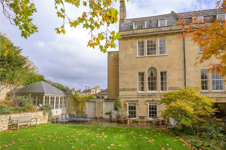 5 bedroom house, Queens Parade, Bath BA1 - Available
