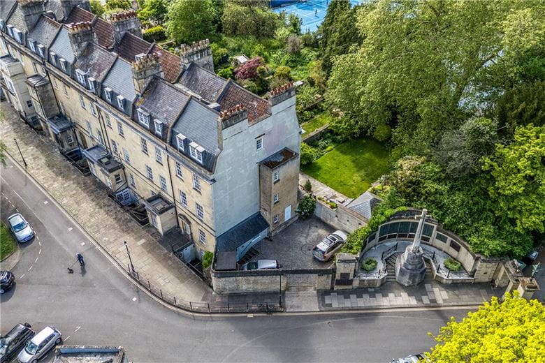 5 bedroom house, Queens Parade, Bath BA1 - Available