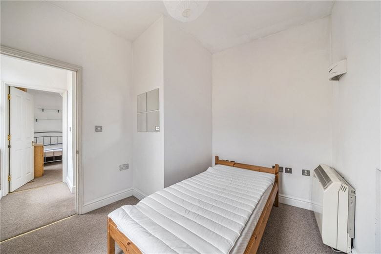 2 bedroom maisonette, Vineyards, Bath BA1 - Available