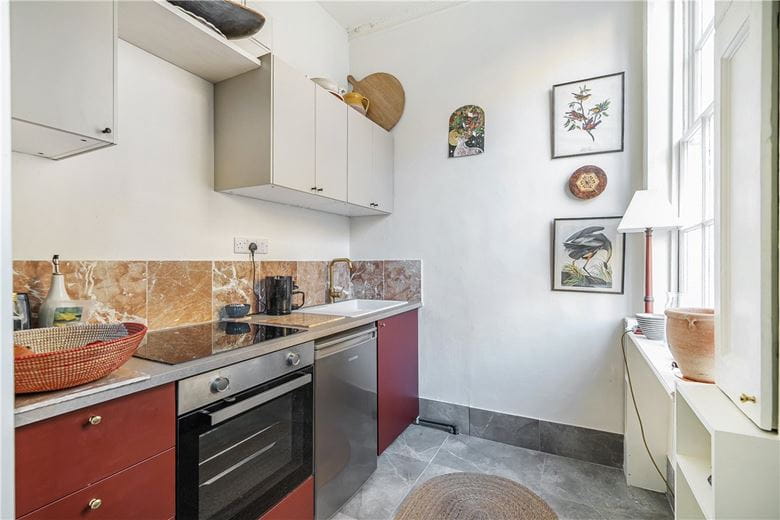 1 bedroom flat, Harington Place, Bath BA1 - Available