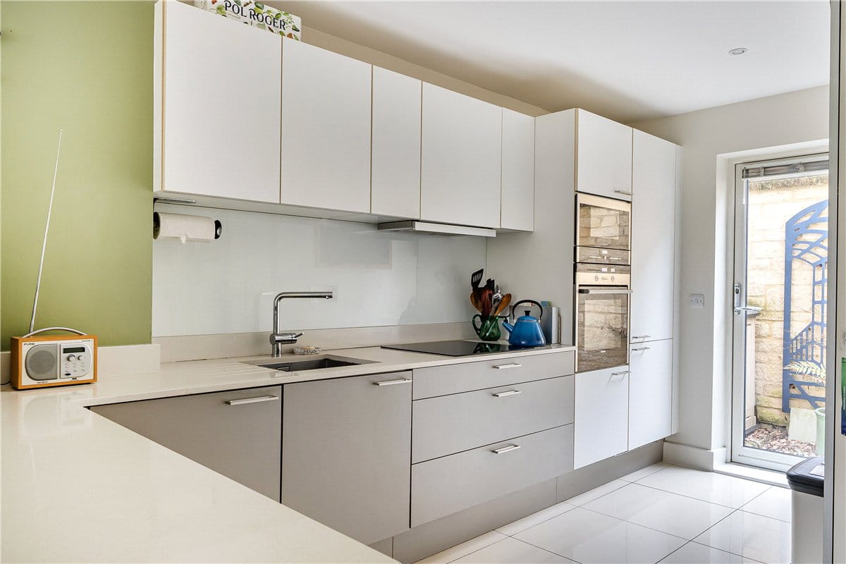 4 bedroom house, Stothert Avenue, Bath BA2 - Available