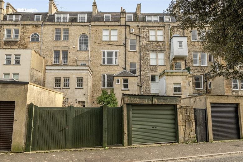 3 bedroom flat, Great Pulteney Street, Bath BA2 - Available