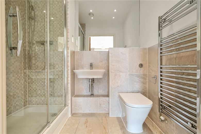 2 bedroom flat, Victoria Bridge Road, Bath BA2 - Available