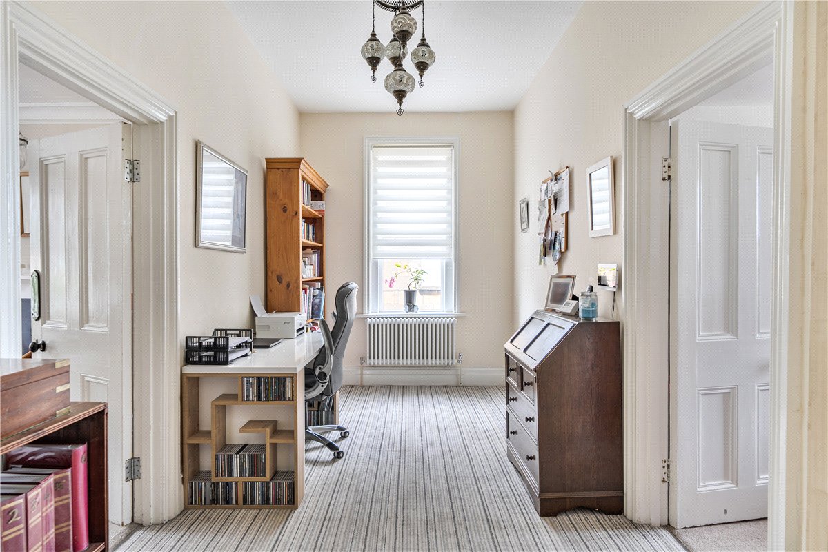 6 bedroom house, Combe Park, Bath BA1 - Available