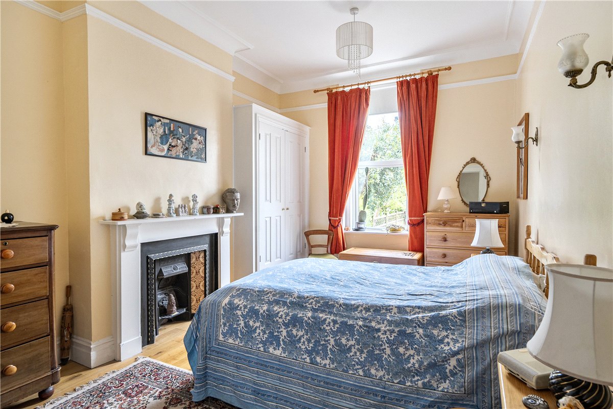 6 bedroom house, Combe Park, Bath BA1 - Available