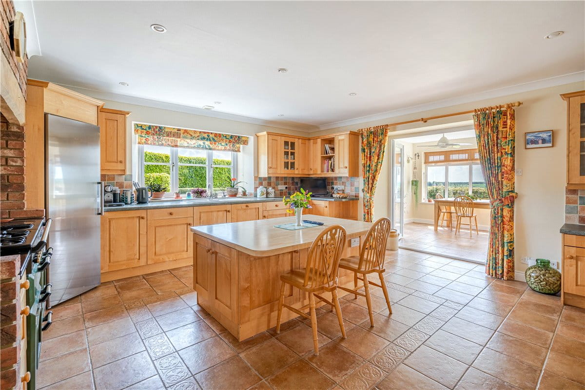 3 bedroom house, Tetbury, Gloucestershire GL8 - Sold STC