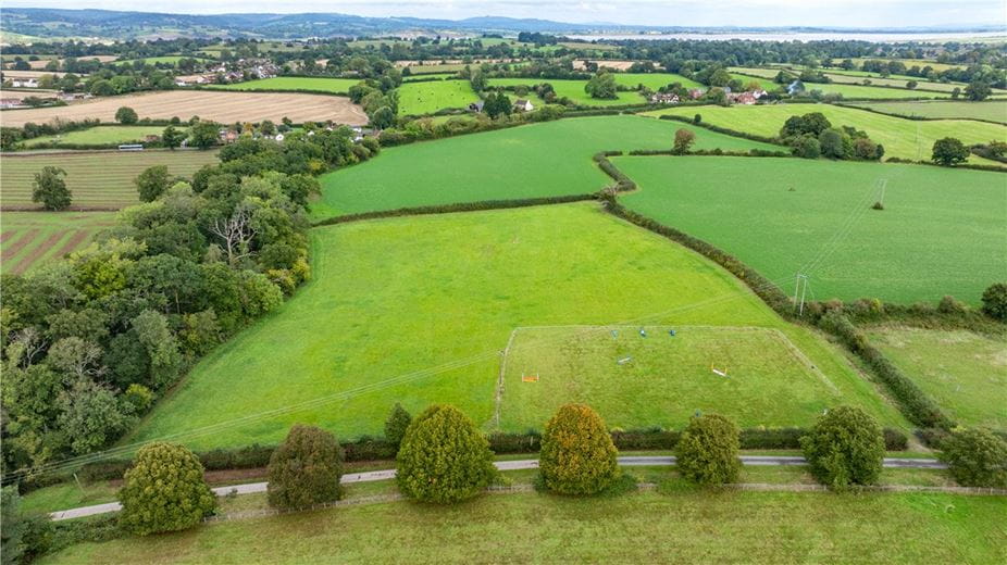 60 acres House, Wanswell, Berkeley GL13 - Available