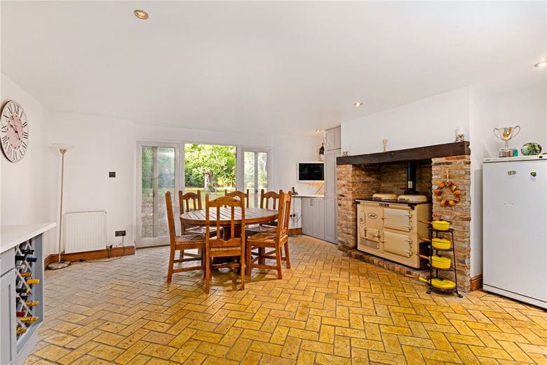 5 bedroom house, Comberton Road, Barton CB23 - Available