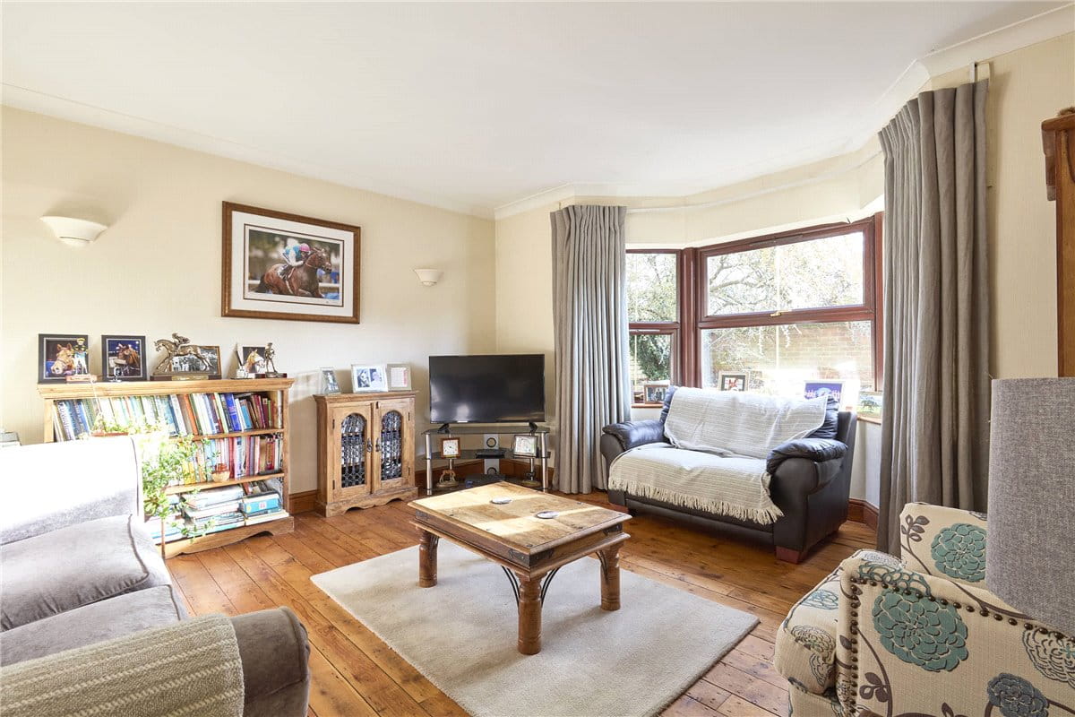 6 bedroom house, Warrington Street, Newmarket CB8 - Available