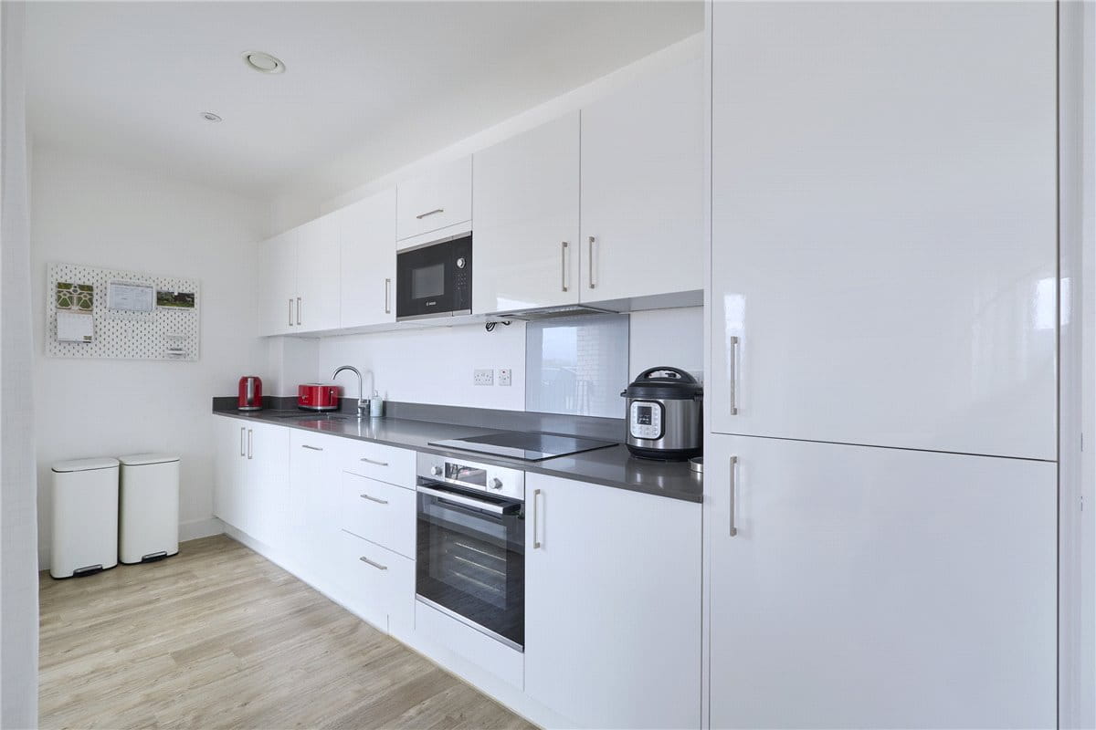 2 bedroom flat, Marleigh Avenue, Cambridge CB5 - Sold STC