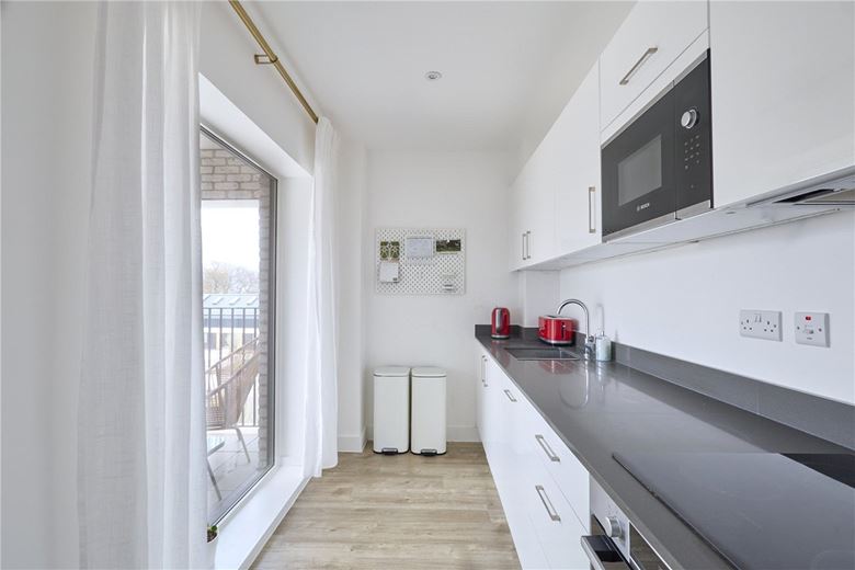 2 bedroom flat, Marleigh Avenue, Cambridge CB5 - Sold STC