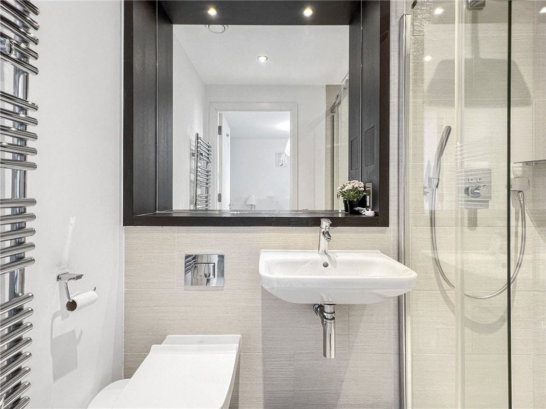 3 bedroom flat, Harrison Drive, Cambridge CB2 - Available