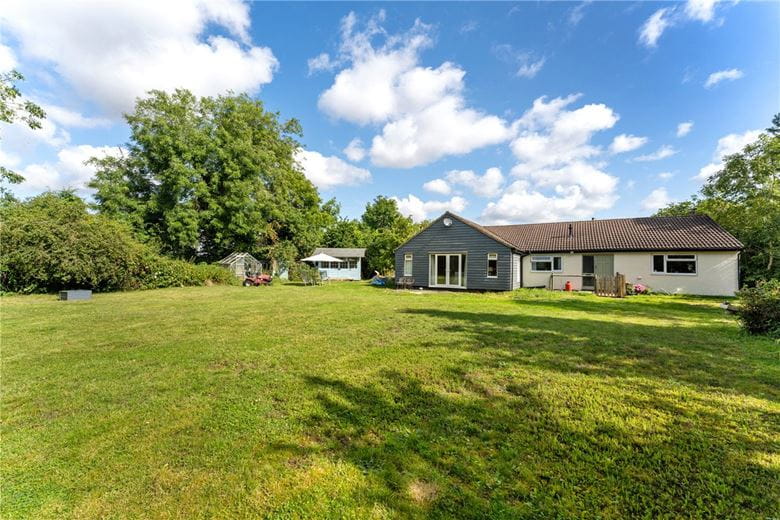 3 acres Bungalow, Comberton Road, Harlton CB23 - Available