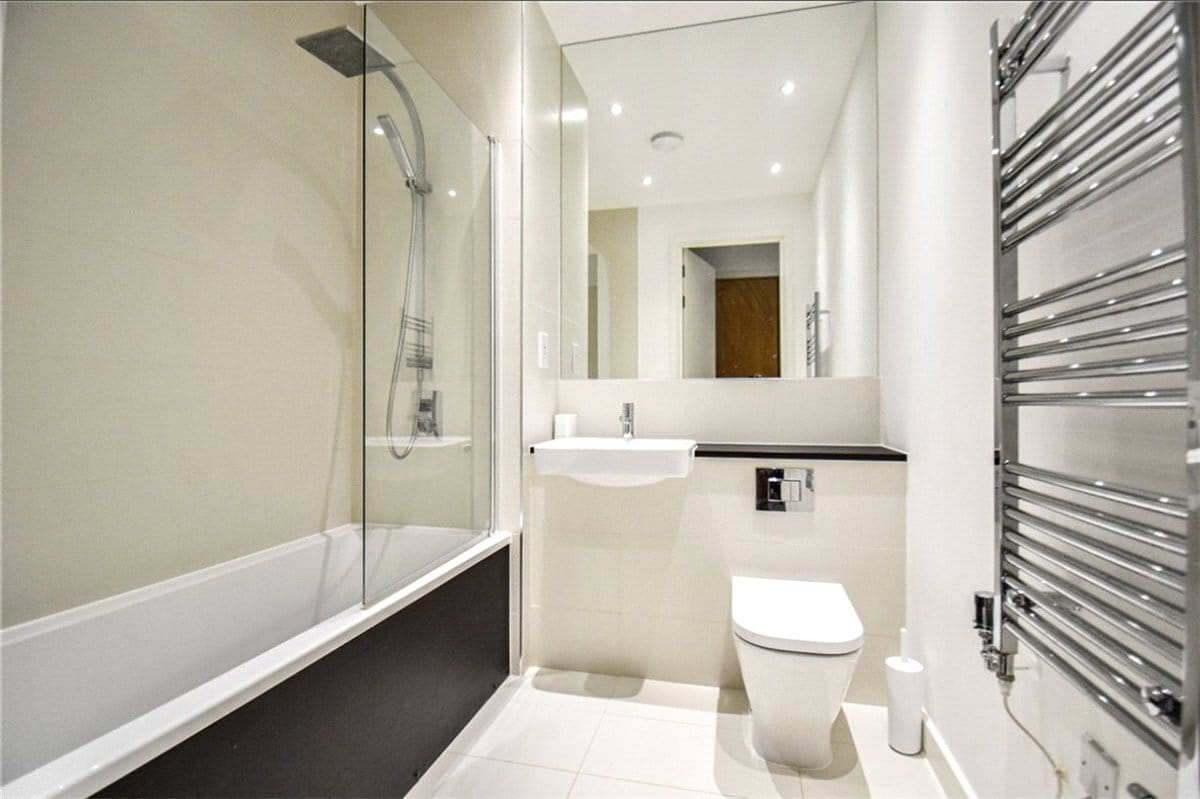 2 bedroom flat, Hawkey Road, Trumpington CB2 - Available