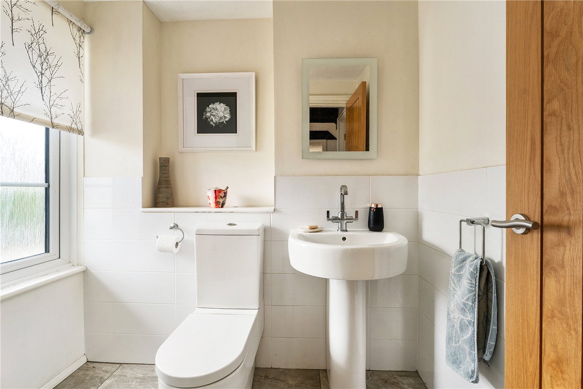 4 bedroom house, Greenford Close, Orwell SG8 - Available