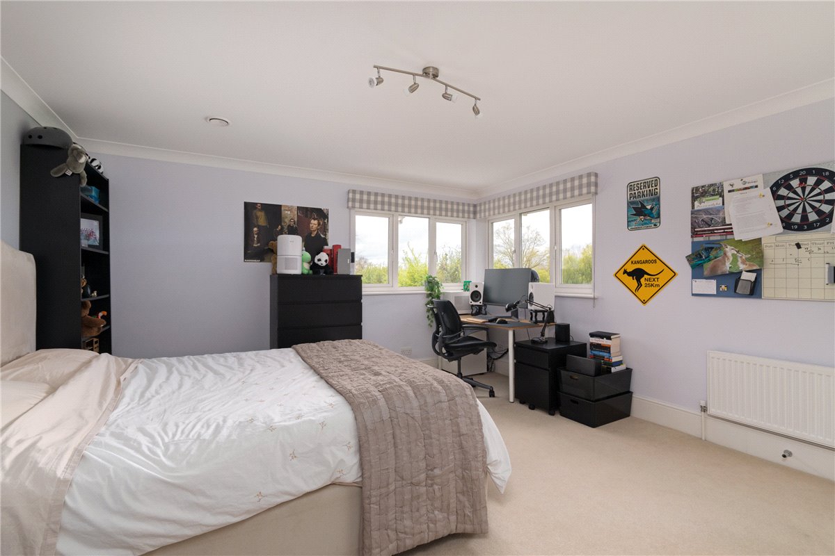 6 bedroom house, Rhee Meadows, Barrington CB22 - Sold STC