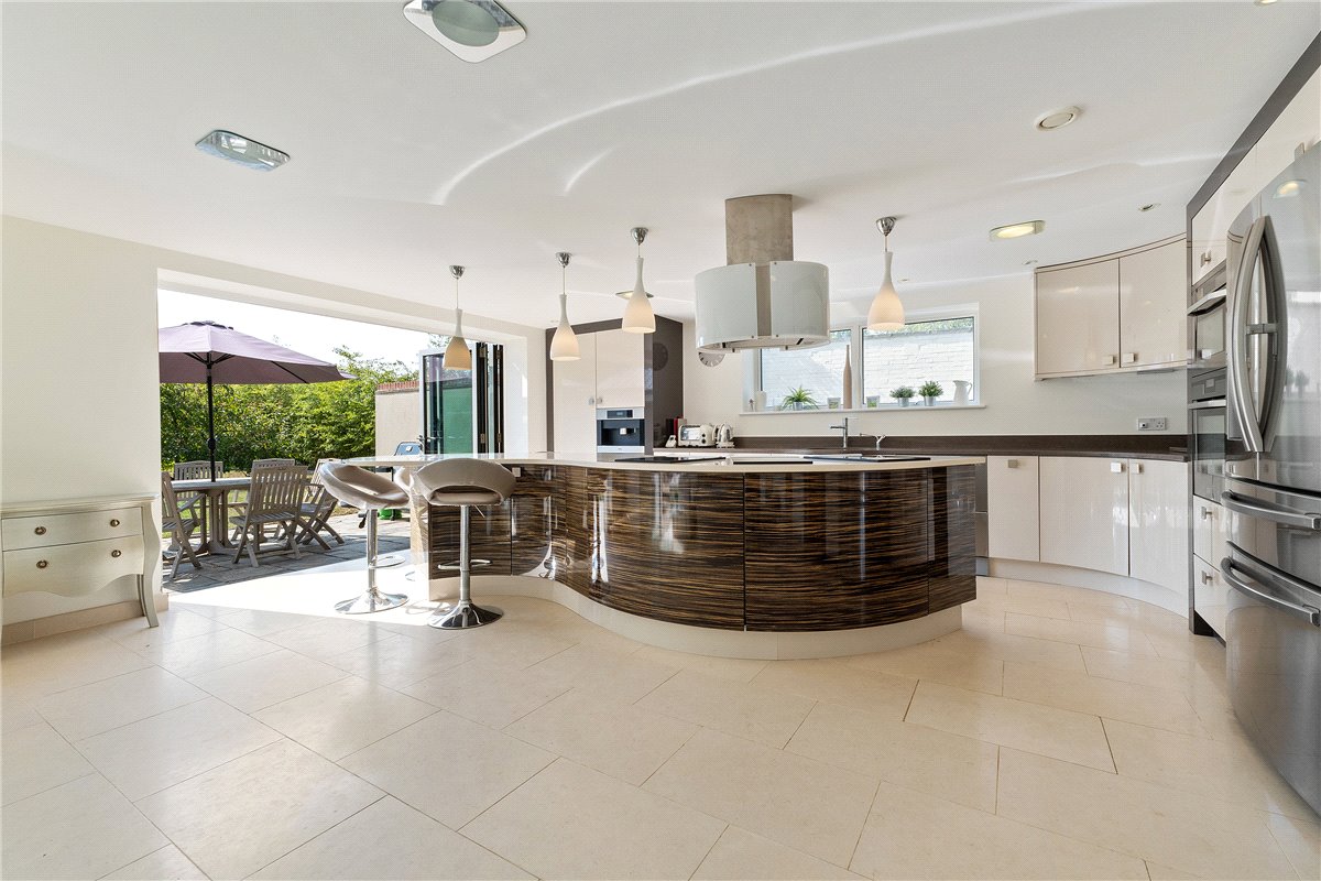 4 bedroom house, Mill Road, Over CB24 - Available