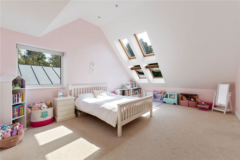 4 bedroom house, Mill Road, Over CB24 - Available