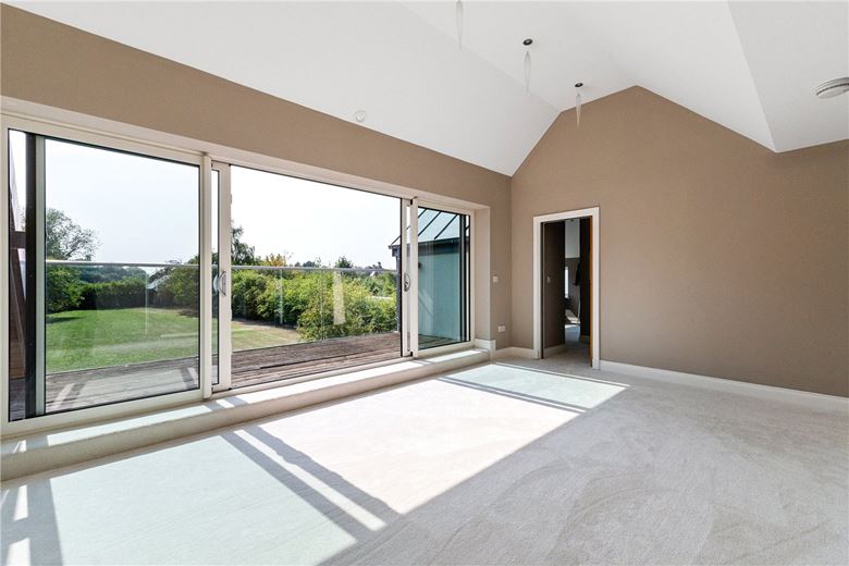 4 bedroom house, Mill Road, Over CB24 - Available