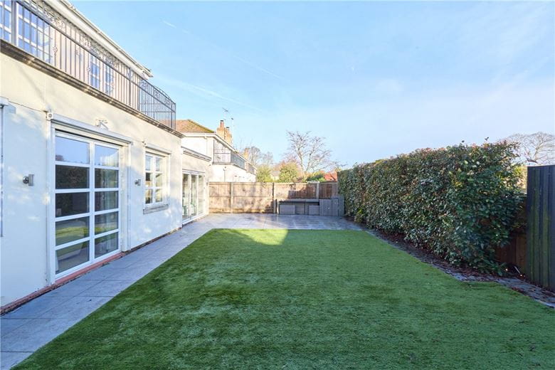 4 bedroom house, Mill Reef, Newmarket CB8 - Available