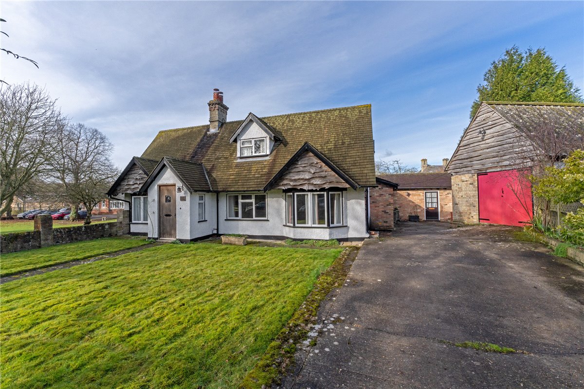 4 bedroom house, Coach Drive, Harlton CB23 - Sold STC