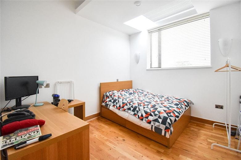 2 bedroom flat, Christ's Lane, Cambridge CB1 - Available