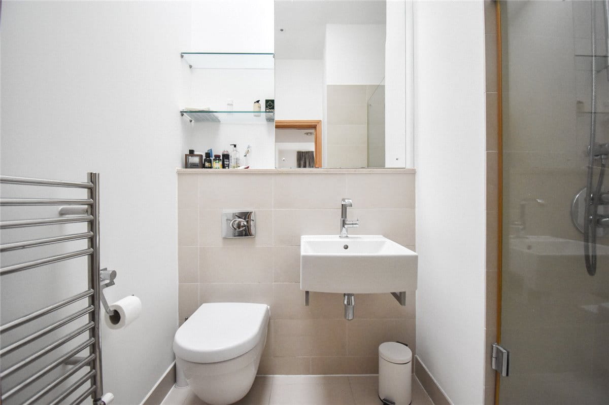 2 bedroom flat, Christ's Lane, Cambridge CB1 - Available