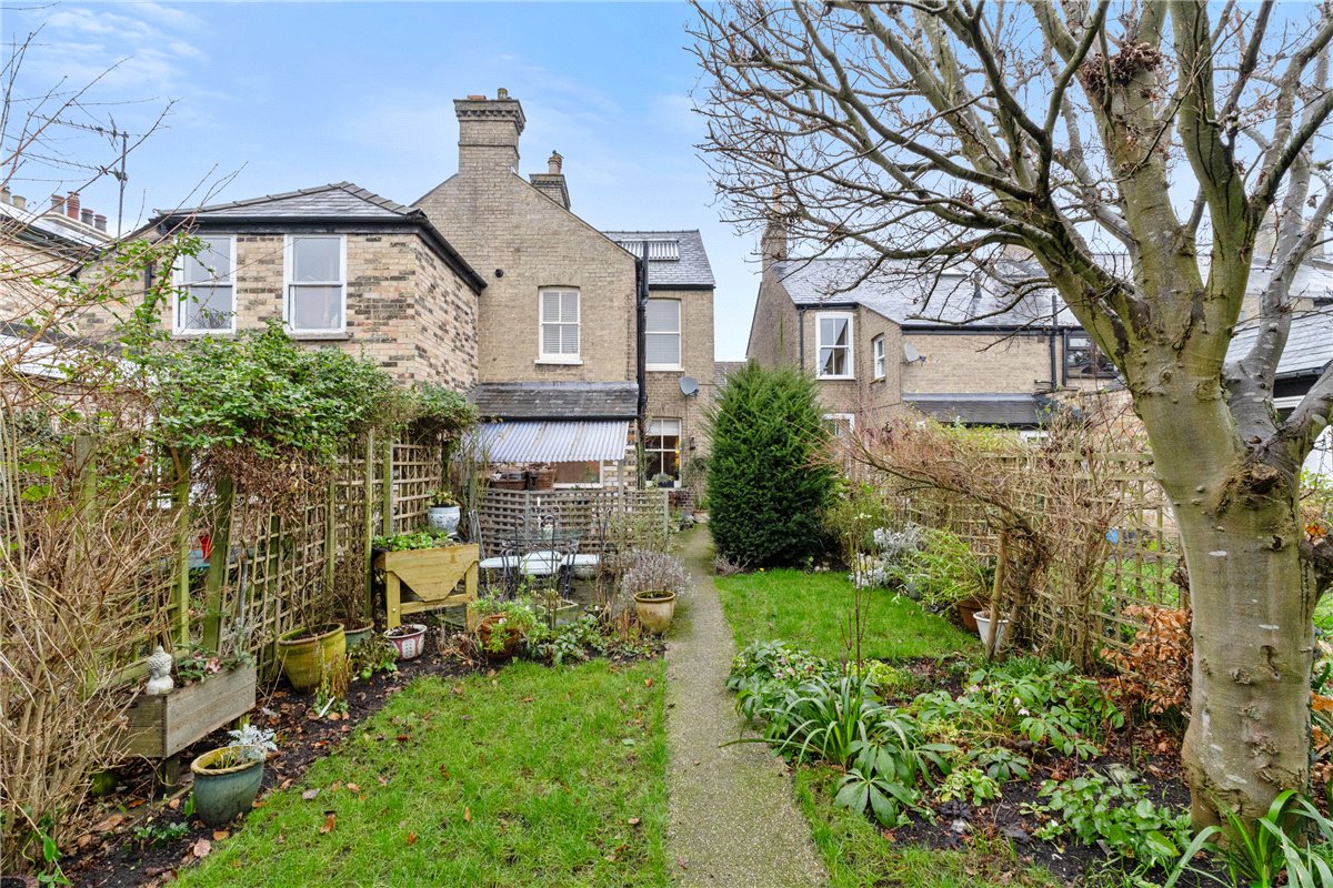 2 bedroom house, Selwyn Road, Cambridge CB3 - Sold