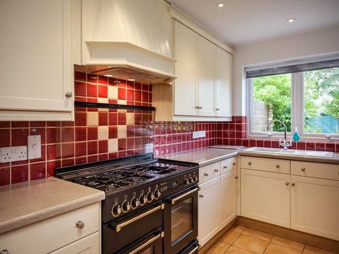 3 bedroom house, Montague Road, Cambridge CB4 - Available