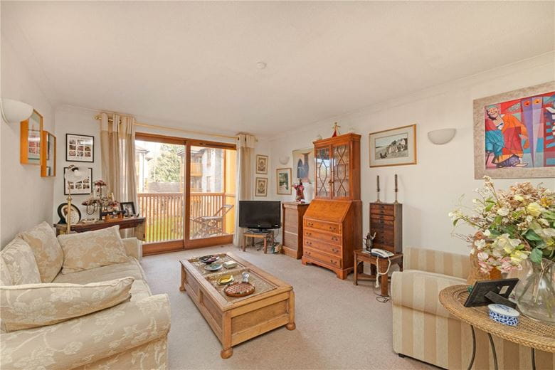 3 bedroom flat, Brooklands Avenue, Cambridge CB2 - Available