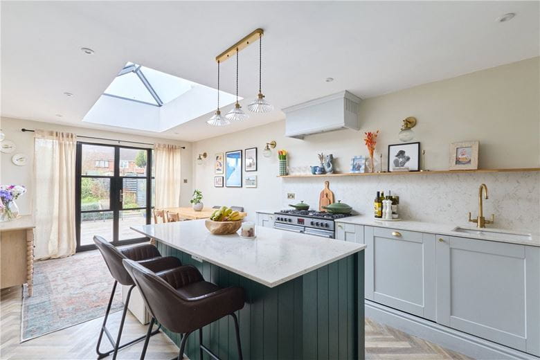 3 bedroom house, High Street, Cherry Hinton CB1 - Available