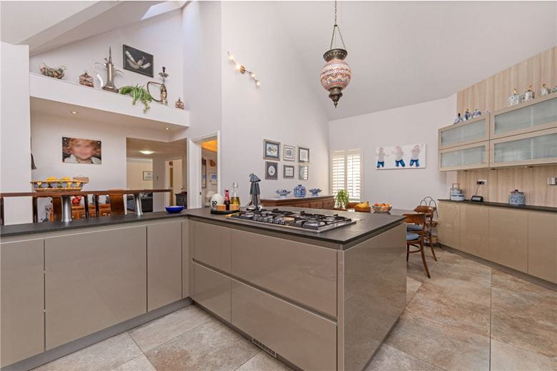 5 bedroom house, Mills Lane, Longstanton CB24 - Available