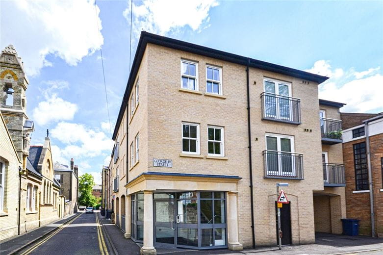 1 bedroom flat, Union Road, Cambridge CB2 - Sold STC