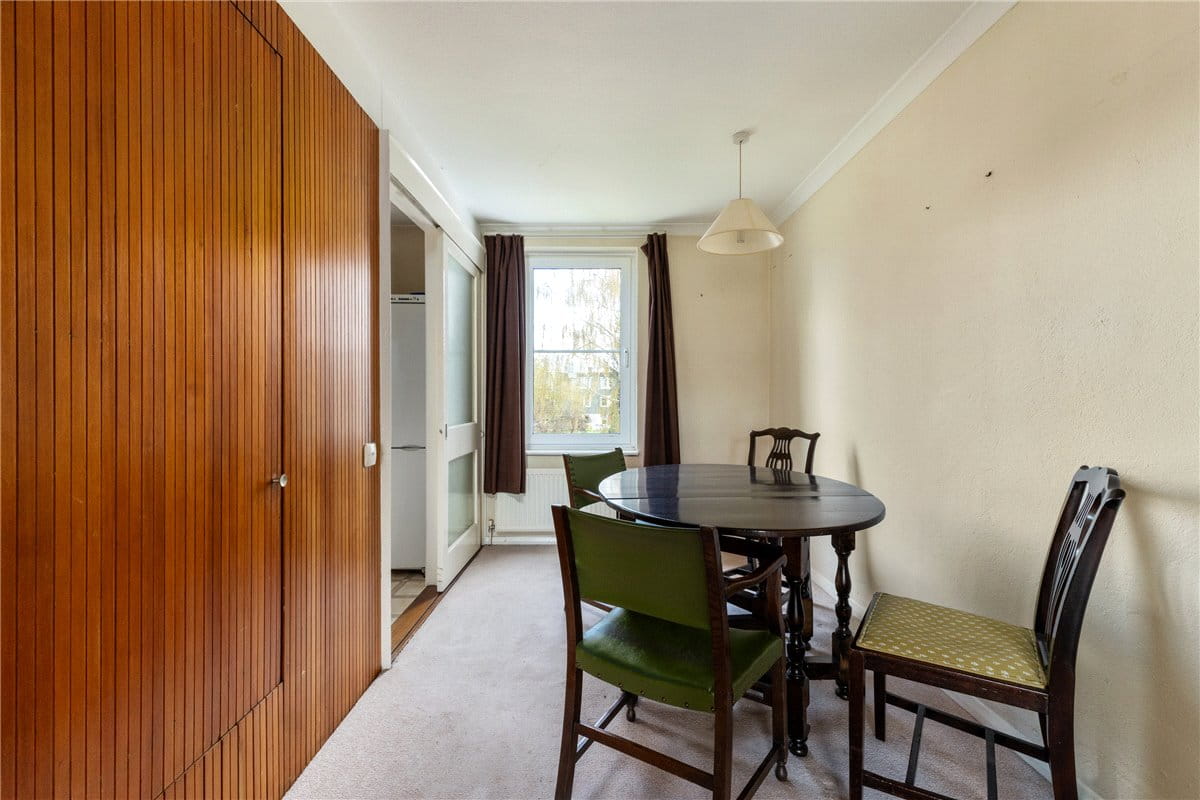 3 bedroom flat, Sherlock Close, Cambridge CB3 - Sold STC