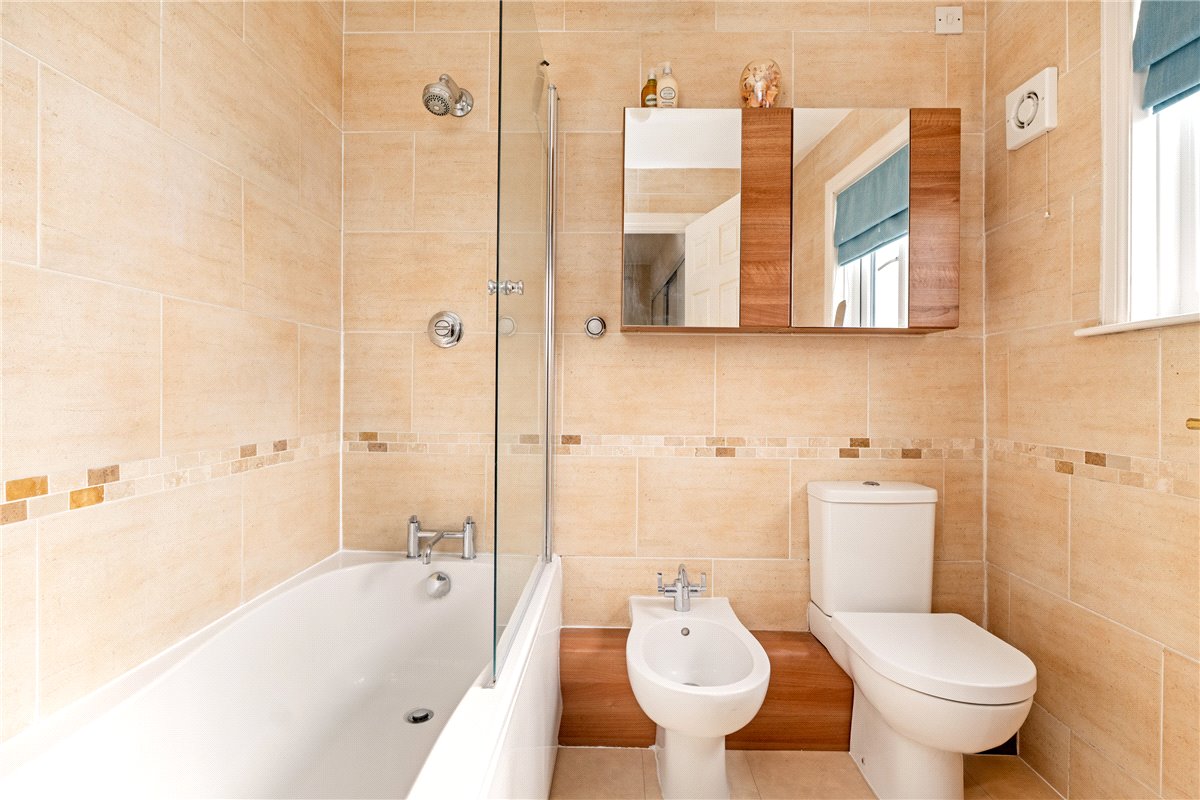 4 bedroom house, Willow Grove, Lode CB25 - Available