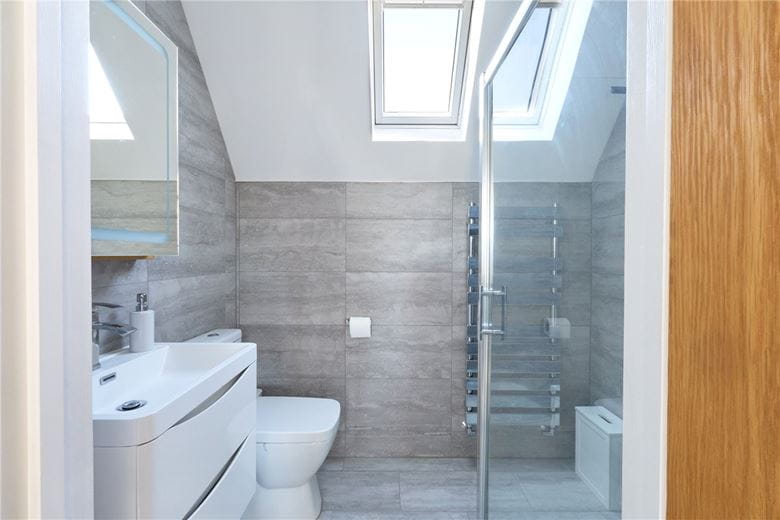 4 bedroom house, Newmarket Road, Kennett CB8 - Sold