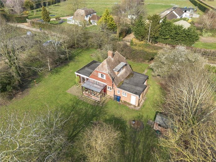 3 bedroom house, South Road, Abington CB21 - Available