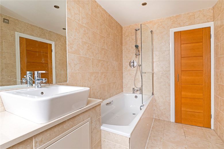 4 bedroom house, Elsworth Place, Cambridge CB2 - Available