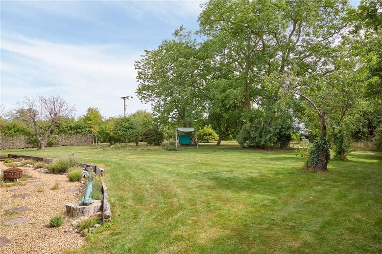 4 bedroom house, Ermine Street, Caxton CB23 - Available