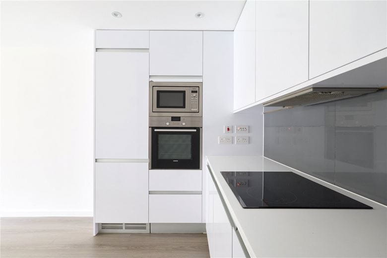 1 bedroom flat, Hills Road, Cambridge CB2 - Available