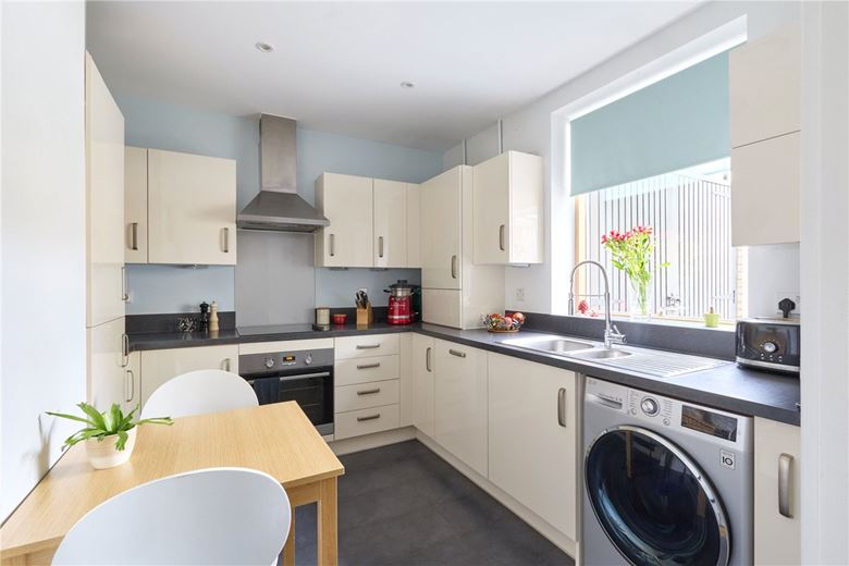 2 bedroom house, Forbes Close, Trumpington CB2 - Available