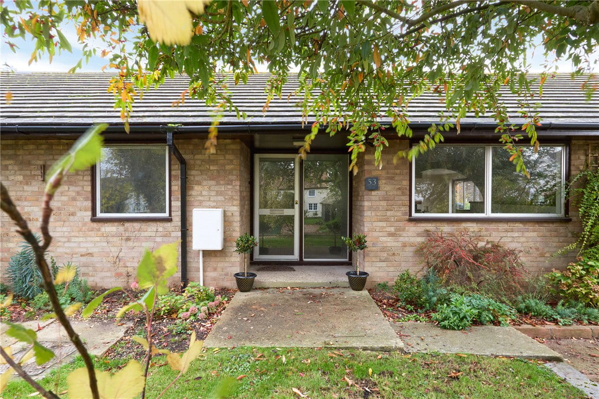 6 bedroom bungalow, Church Street, Thriplow SG8 - Available