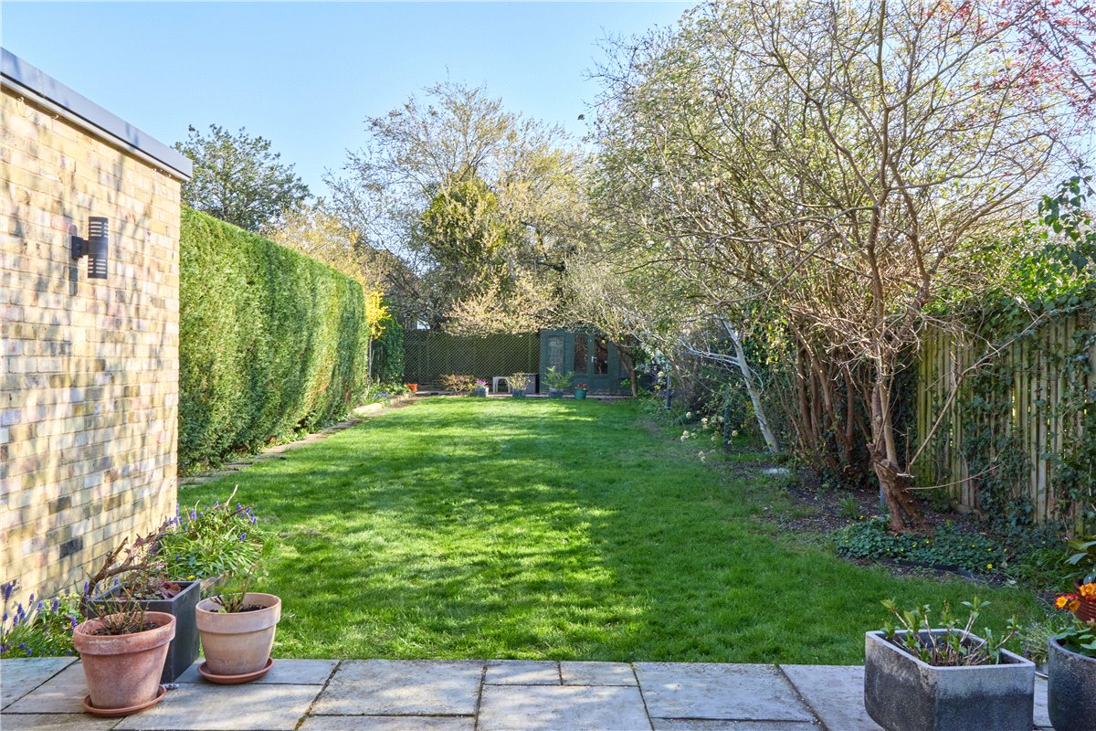 3 bedroom house, Orchard Avenue, Cambridge CB4 - Available