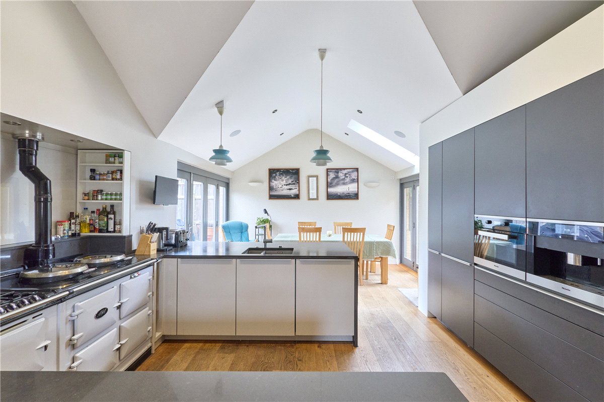 5 bedroom house, Station Road, Histon CB24 - Available