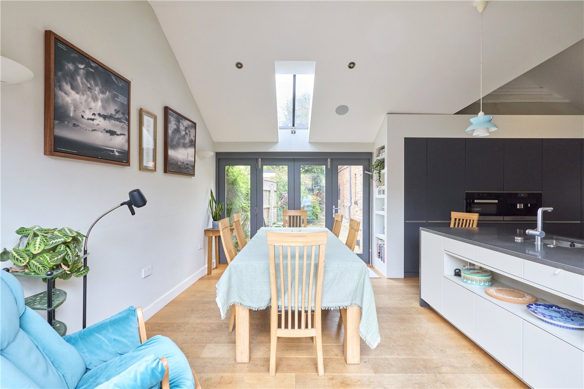 5 bedroom house, Station Road, Histon CB24 - Available