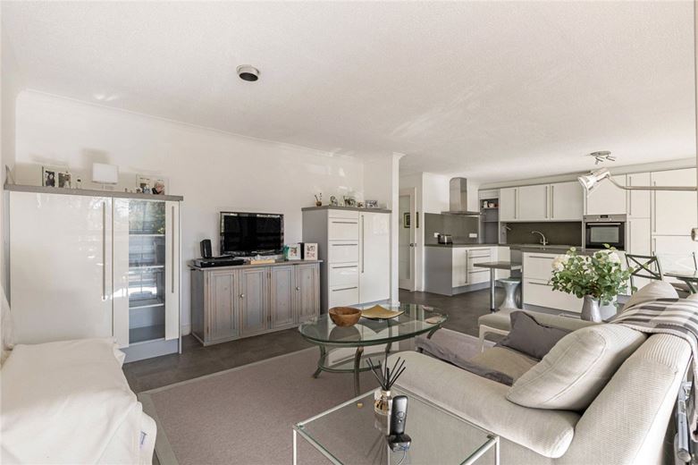 3 bedroom flat, Cavendish Avenue, Cambridge CB1 - Available