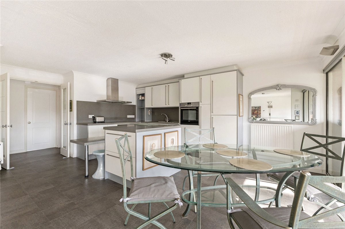 3 bedroom flat, Cavendish Avenue, Cambridge CB1 - Available