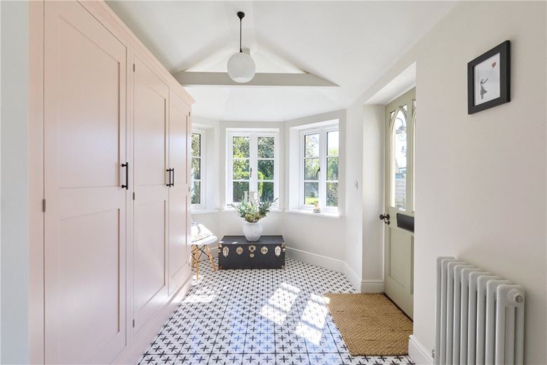 4 bedroom house, Cambridge Road, Oakington CB24 - Available