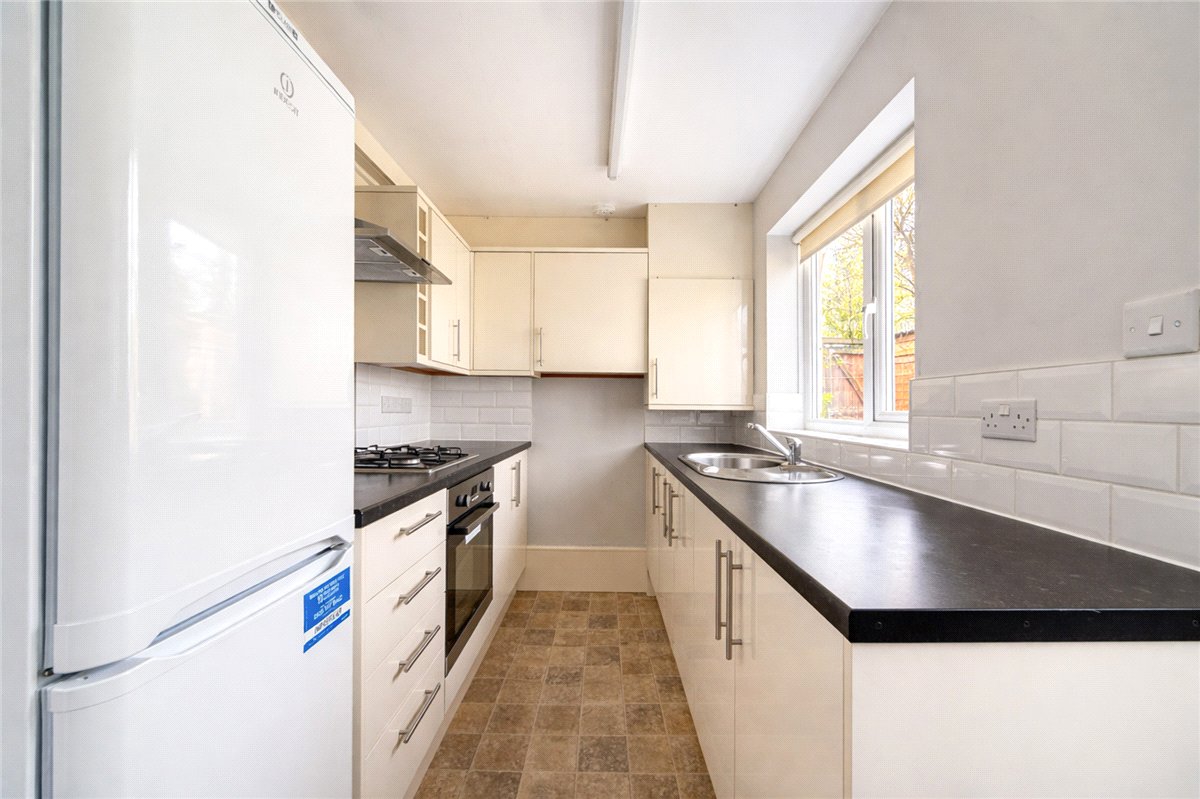 2 bedroom house, Rivar Place, Sleaford Street CB1 - Available